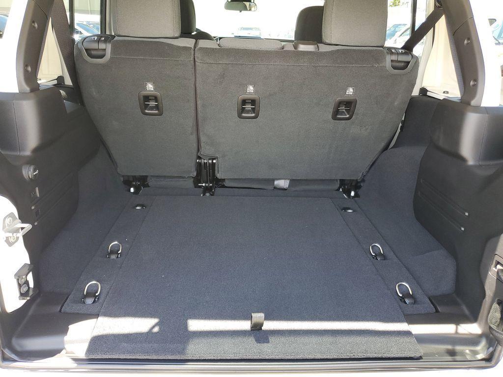 new 2025 Jeep Wrangler car, priced at $41,076