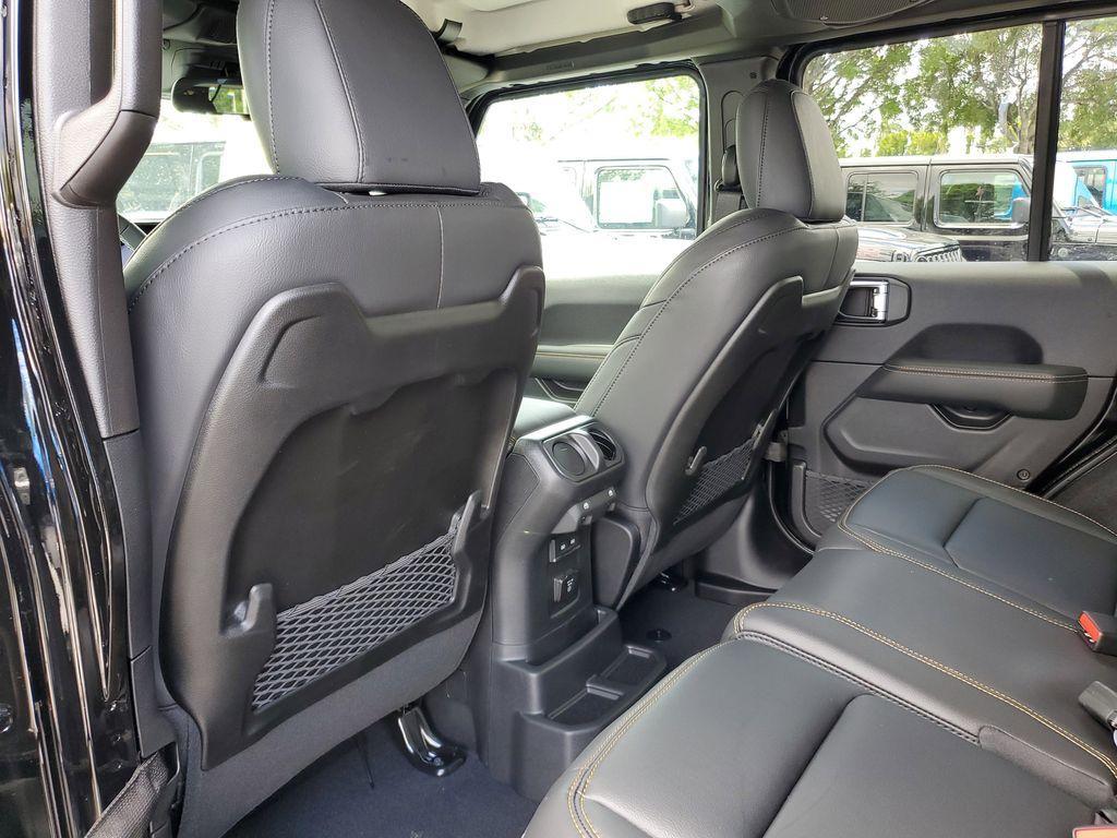 new 2025 Jeep Wrangler car, priced at $45,790
