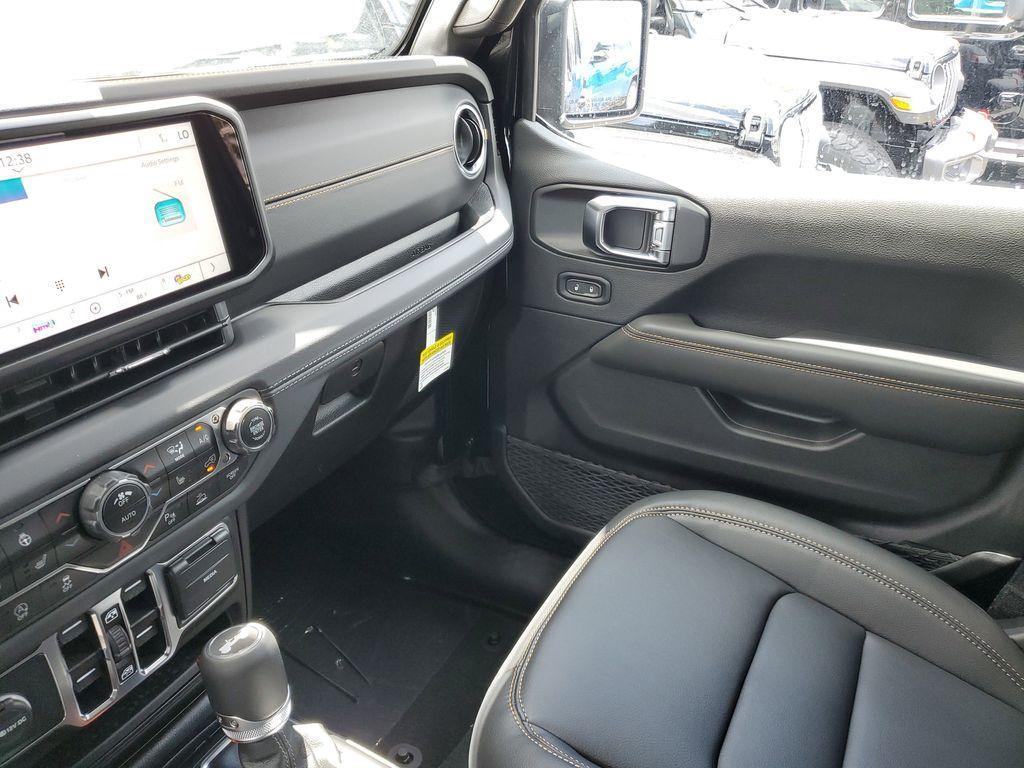 new 2025 Jeep Wrangler car, priced at $45,790