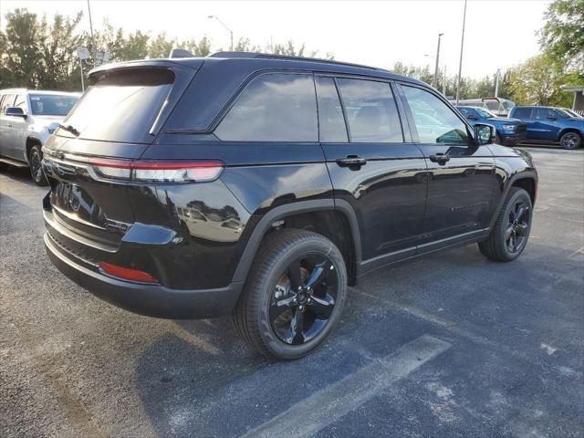 used 2024 Jeep Grand Cherokee car, priced at $38,990