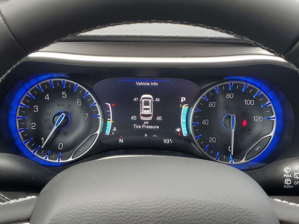 new 2025 Chrysler Pacifica car, priced at $39,990