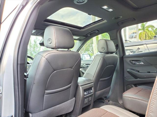 used 2022 Chevrolet Traverse car, priced at $36,990