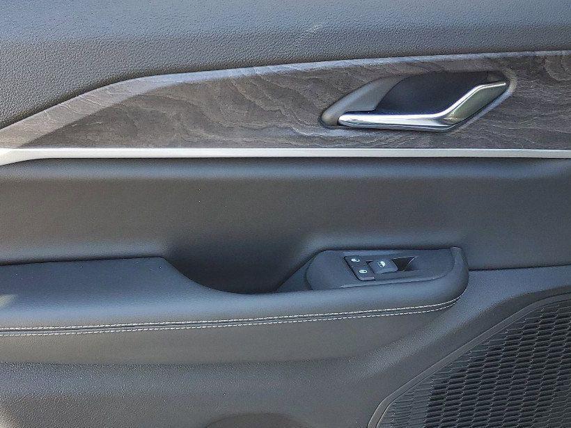 new 2025 Jeep Grand Cherokee car, priced at $39,190