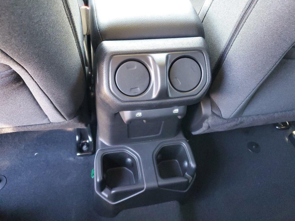 new 2025 Jeep Gladiator car, priced at $36,980