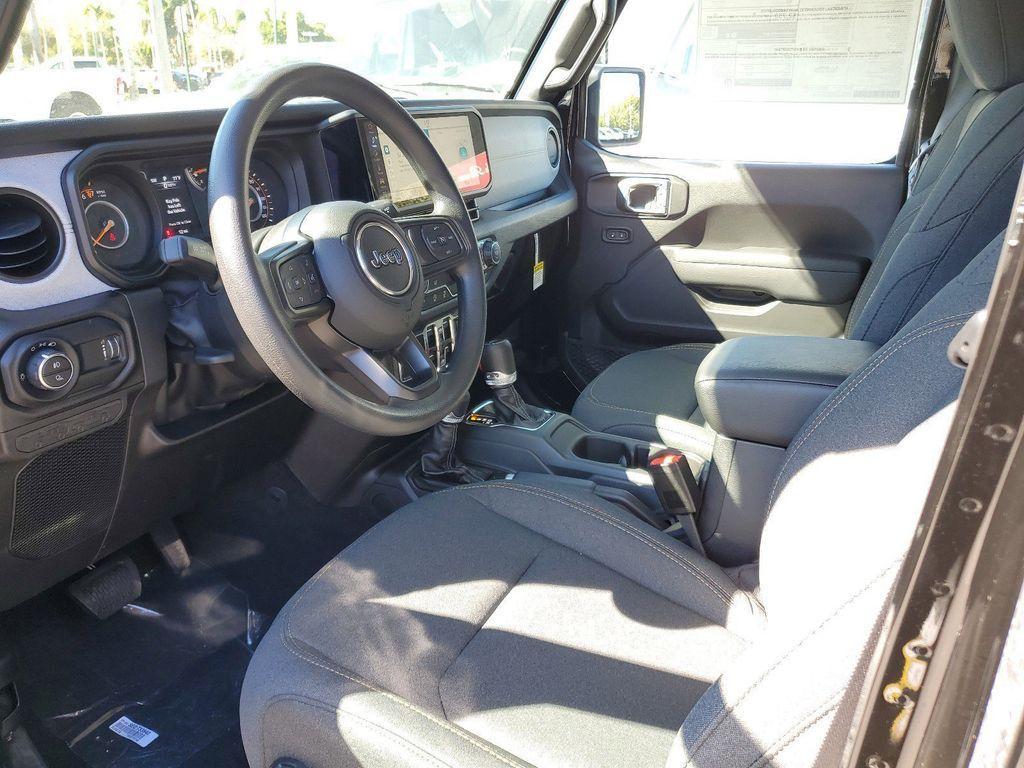 new 2025 Jeep Gladiator car, priced at $36,980