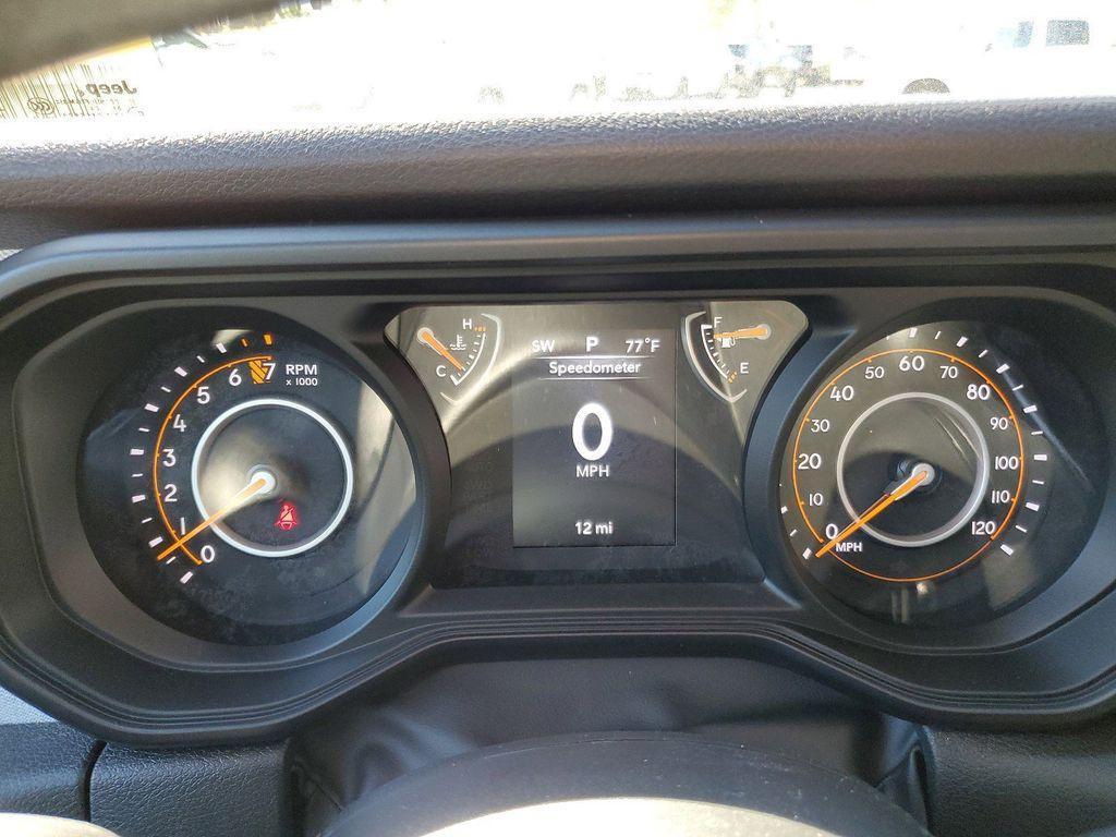new 2025 Jeep Gladiator car, priced at $36,980