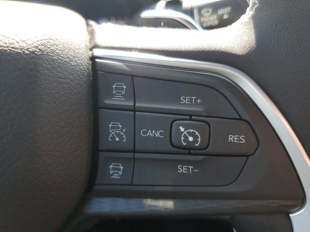 new 2025 Jeep Grand Cherokee car, priced at $32,175