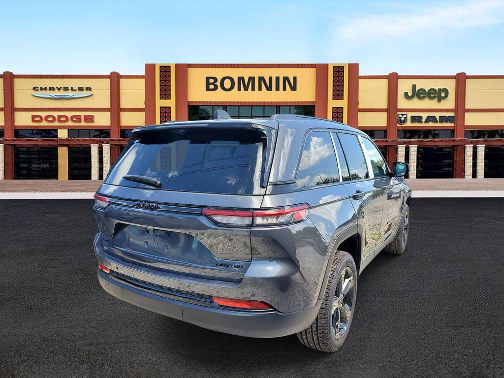 new 2025 Jeep Grand Cherokee car, priced at $42,230