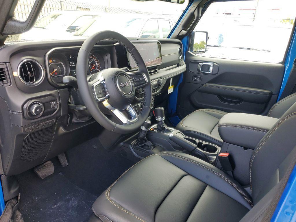 new 2025 Jeep Wrangler car, priced at $46,545