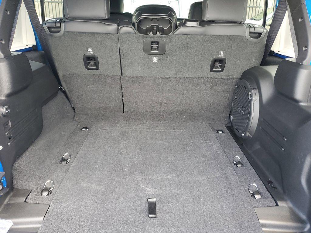 new 2025 Jeep Wrangler car, priced at $46,545