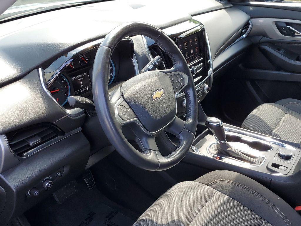 used 2020 Chevrolet Traverse car, priced at $17,490