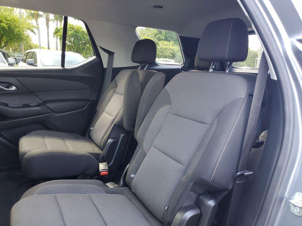 used 2020 Chevrolet Traverse car, priced at $17,490