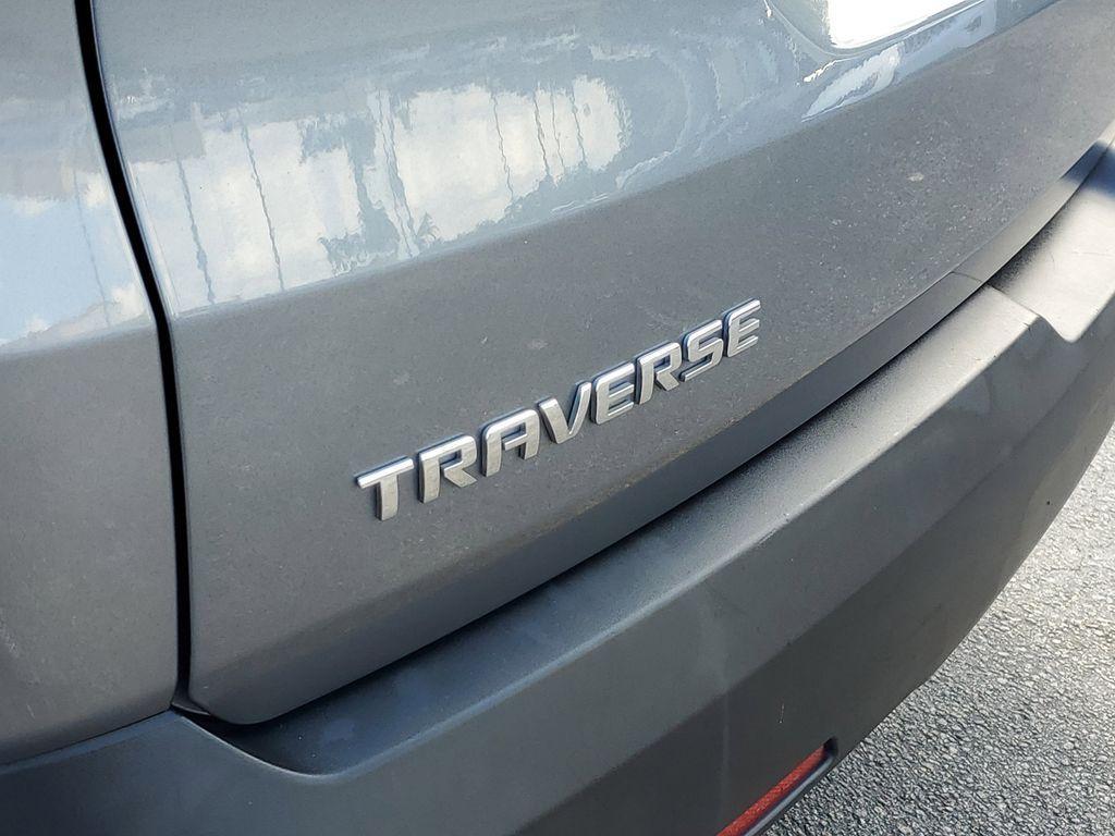 used 2020 Chevrolet Traverse car, priced at $17,490