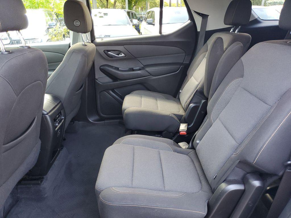 used 2020 Chevrolet Traverse car, priced at $17,490
