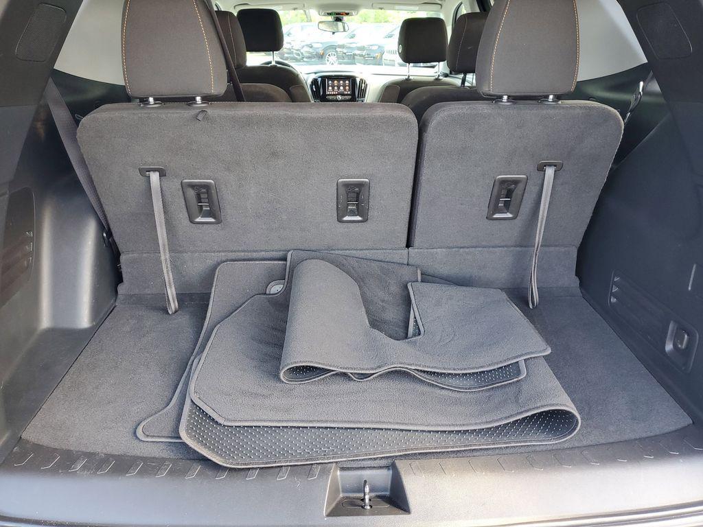 used 2020 Chevrolet Traverse car, priced at $17,490