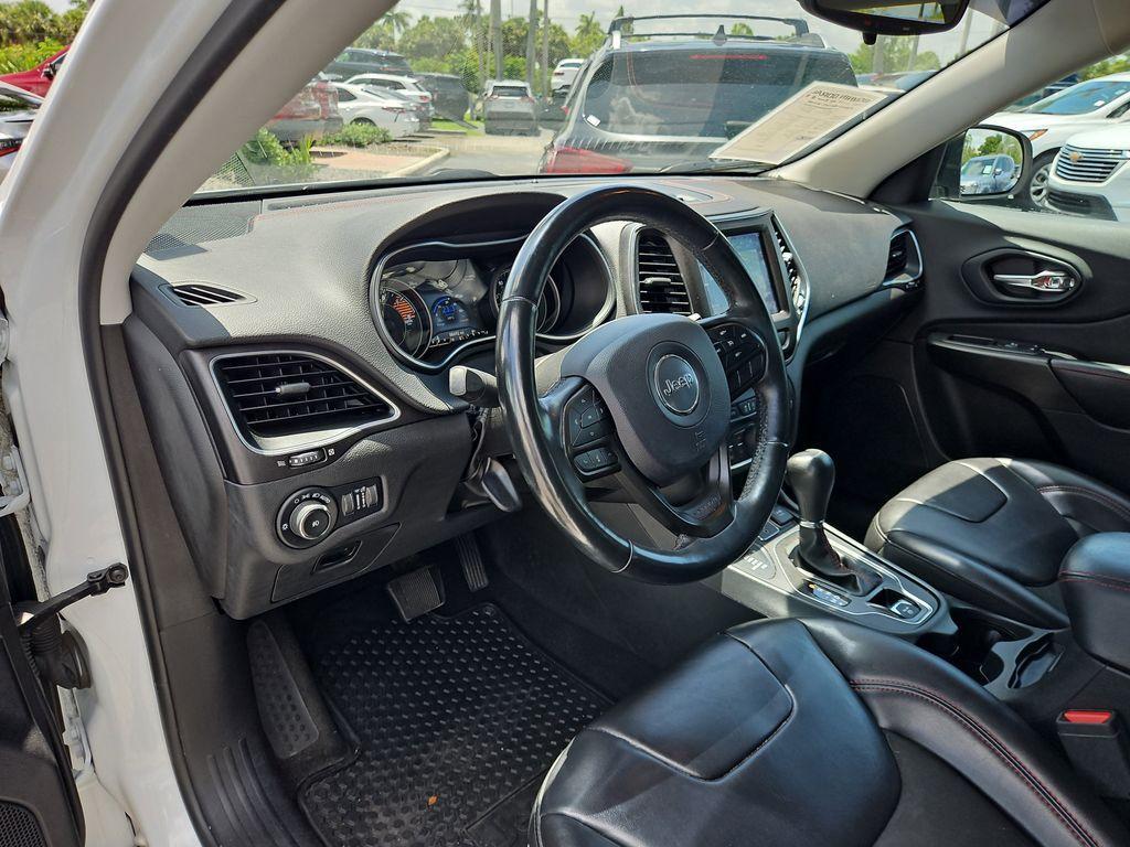 used 2019 Jeep Cherokee car, priced at $14,990