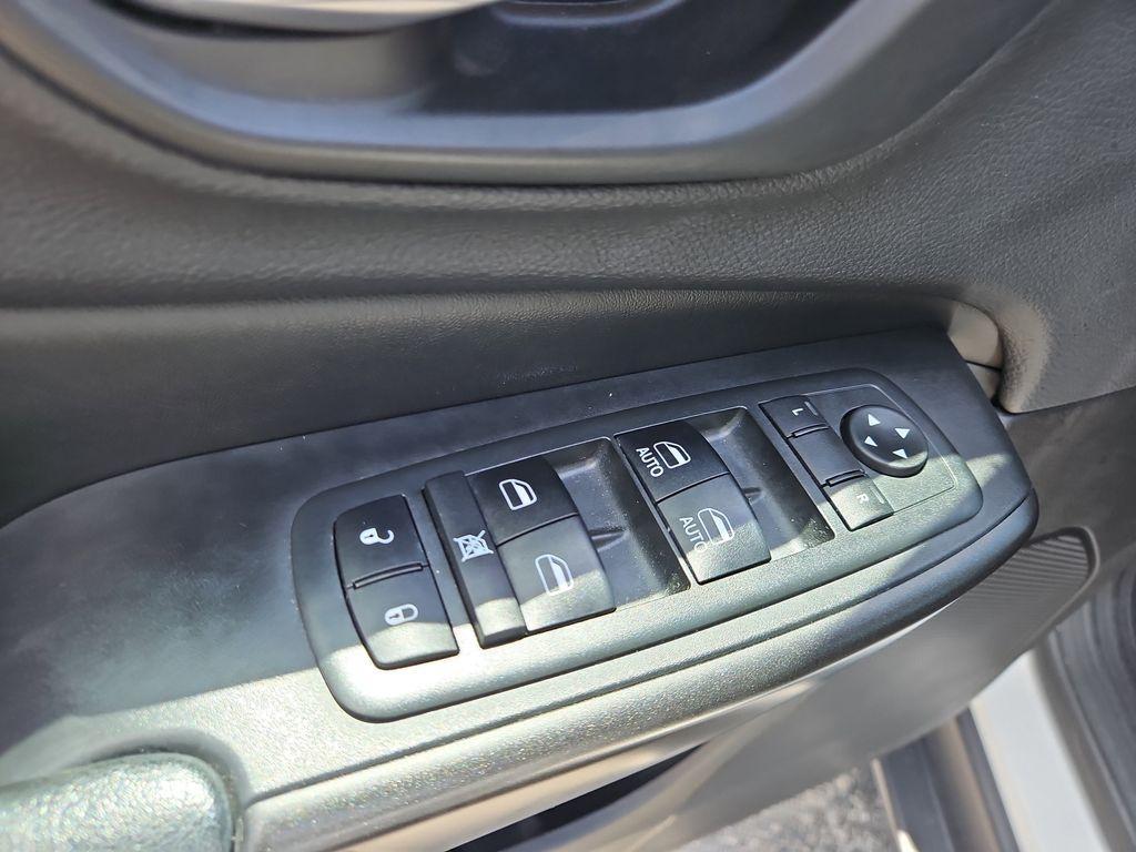 used 2019 Jeep Cherokee car, priced at $14,990