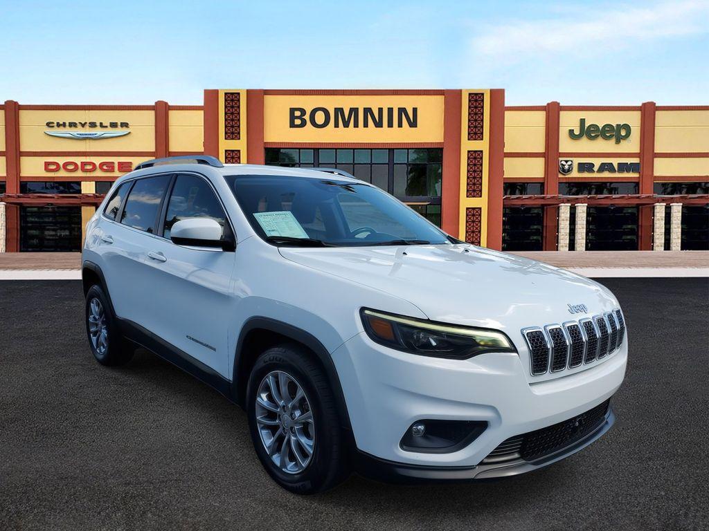 used 2021 Jeep Cherokee car, priced at $17,490