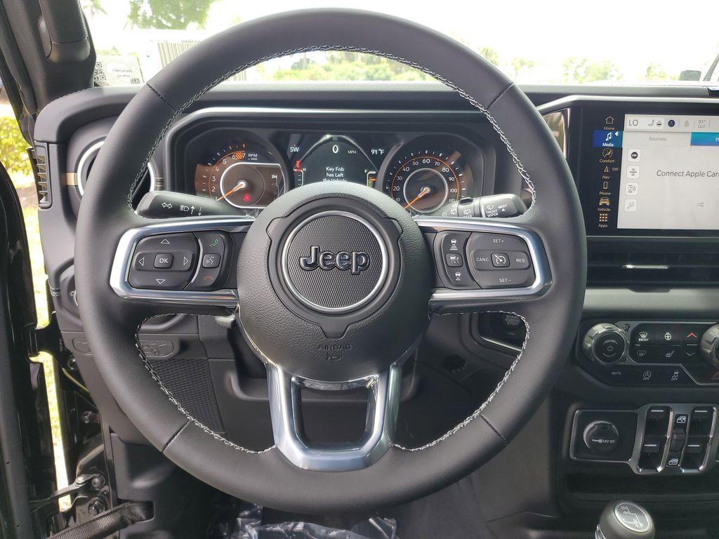 new 2025 Jeep Wrangler car, priced at $53,162