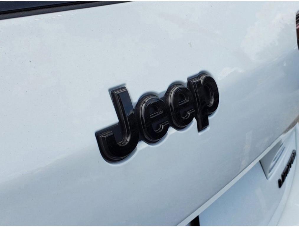 new 2025 Jeep Grand Cherokee L car, priced at $43,605