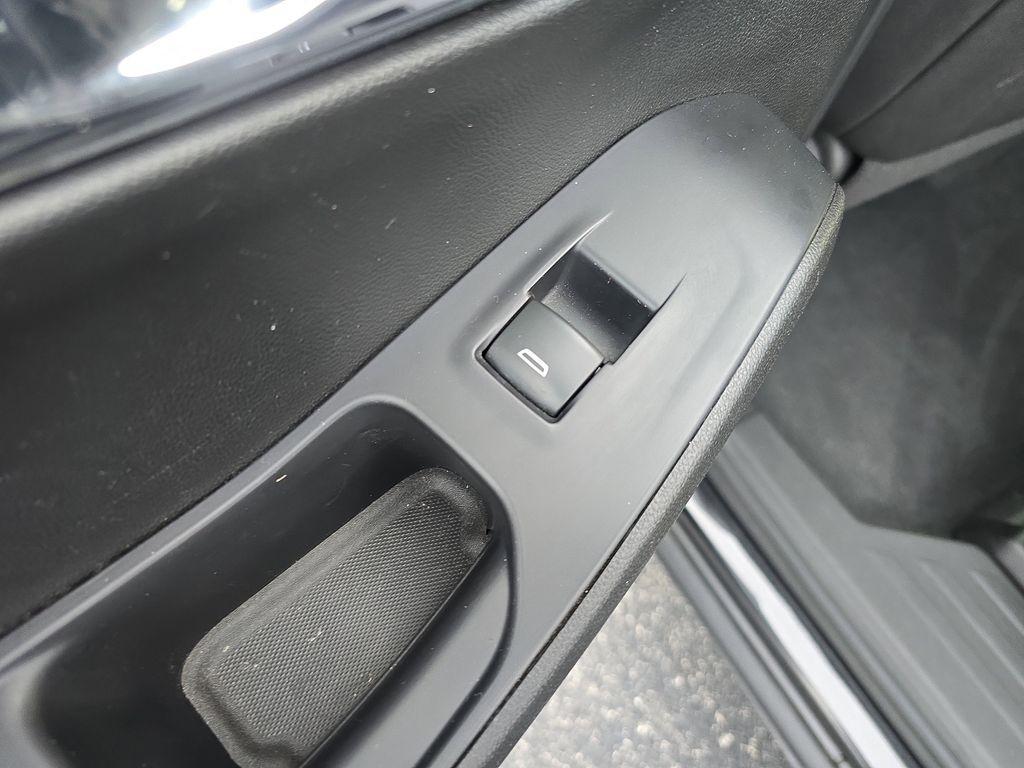 used 2020 Chevrolet Traverse car, priced at $15,490