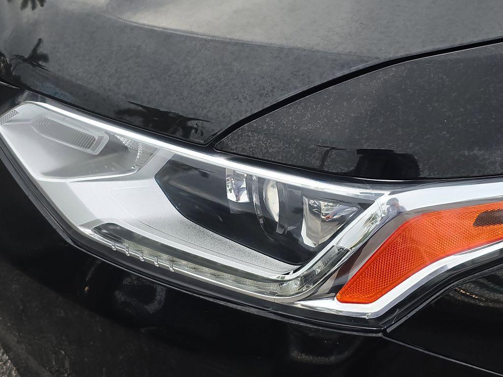 used 2020 Chevrolet Traverse car, priced at $15,490