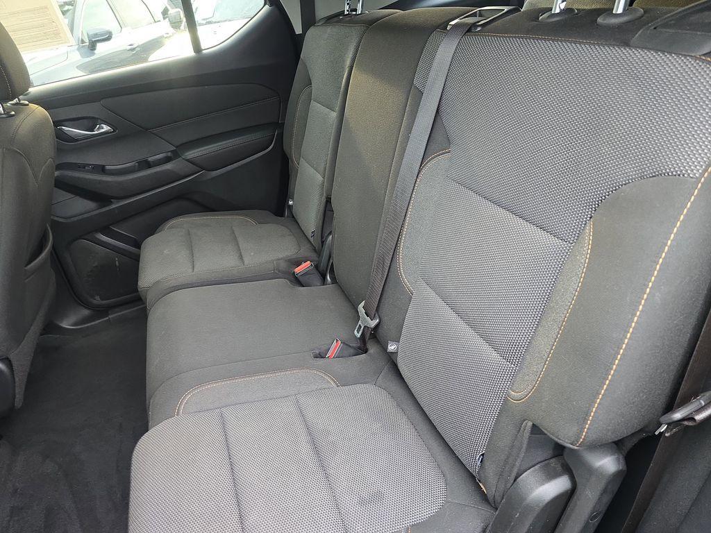 used 2020 Chevrolet Traverse car, priced at $15,490