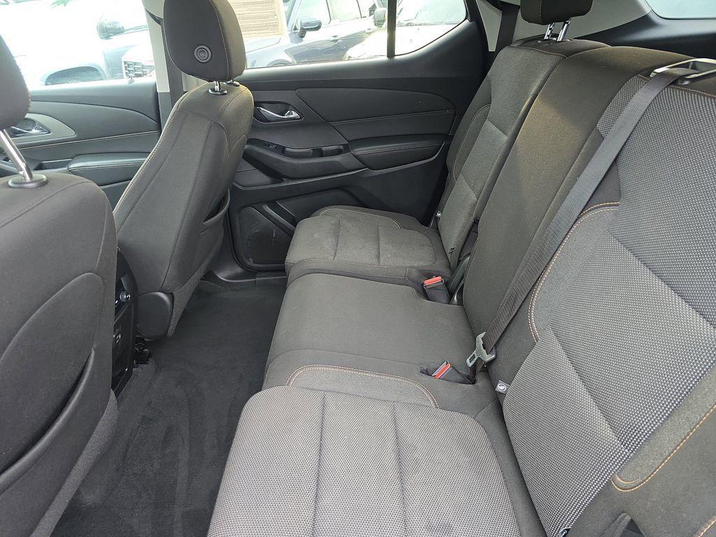 used 2020 Chevrolet Traverse car, priced at $15,490