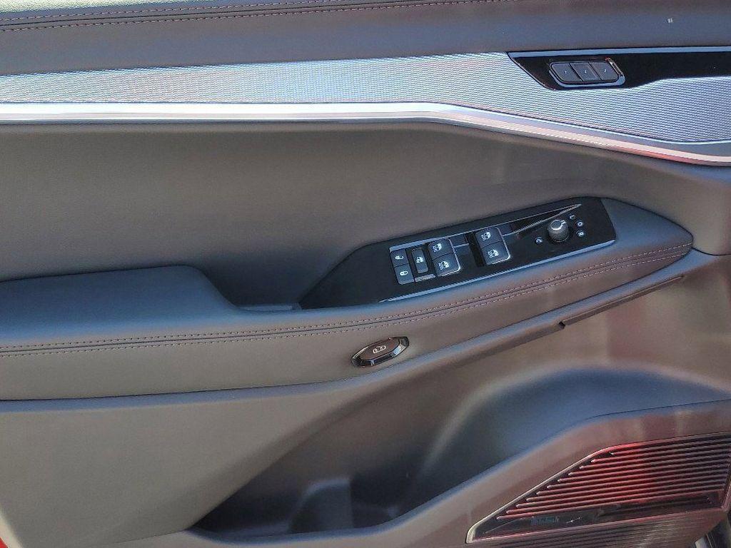 new 2025 Jeep Wagoneer S car, priced at $52,990