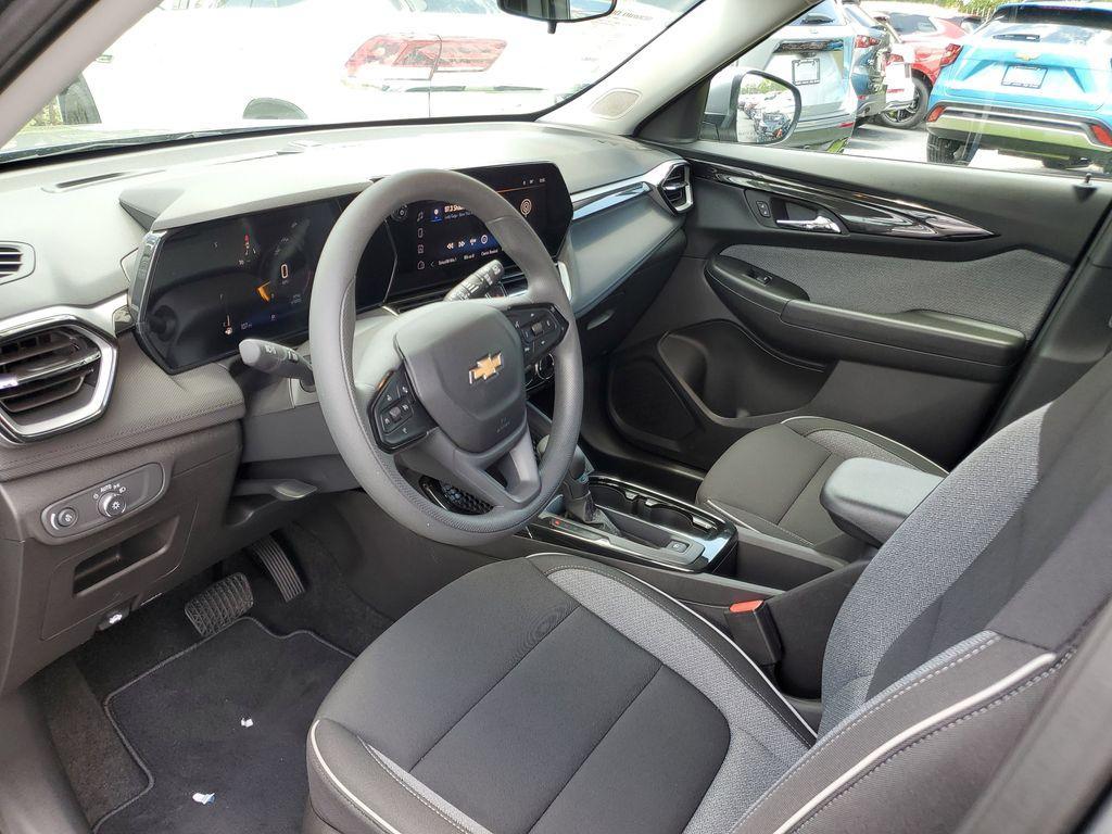 used 2025 Chevrolet TrailBlazer car, priced at $21,990