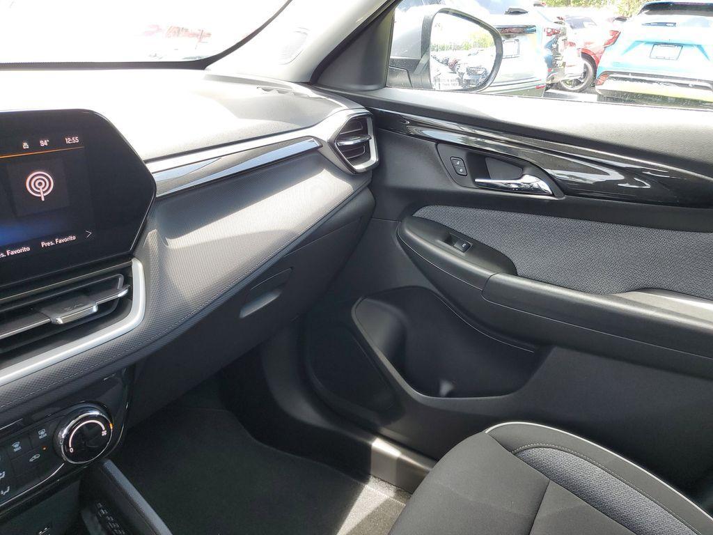 used 2025 Chevrolet TrailBlazer car, priced at $21,990
