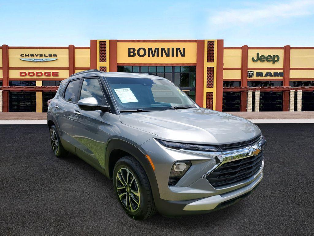 used 2025 Chevrolet TrailBlazer car, priced at $21,990