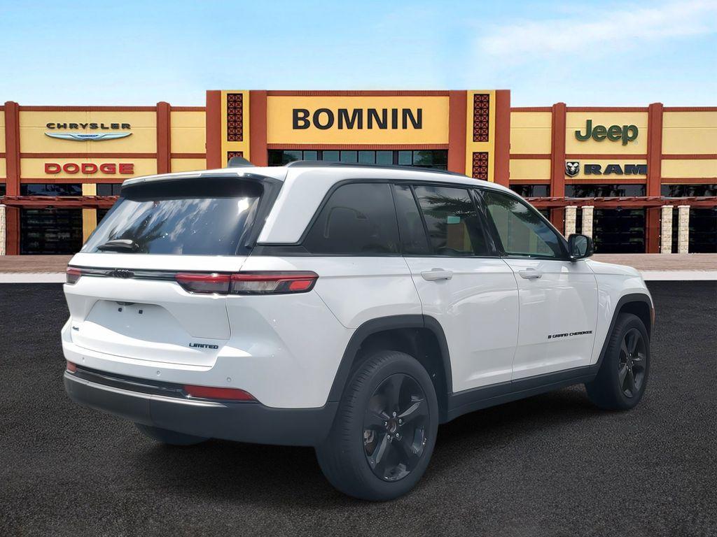 new 2025 Jeep Grand Cherokee car, priced at $32,500