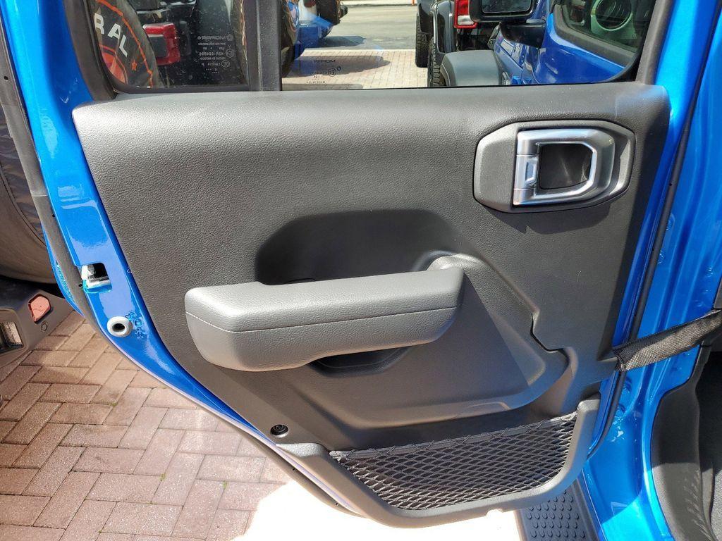 new 2025 Jeep Wrangler car, priced at $40,842
