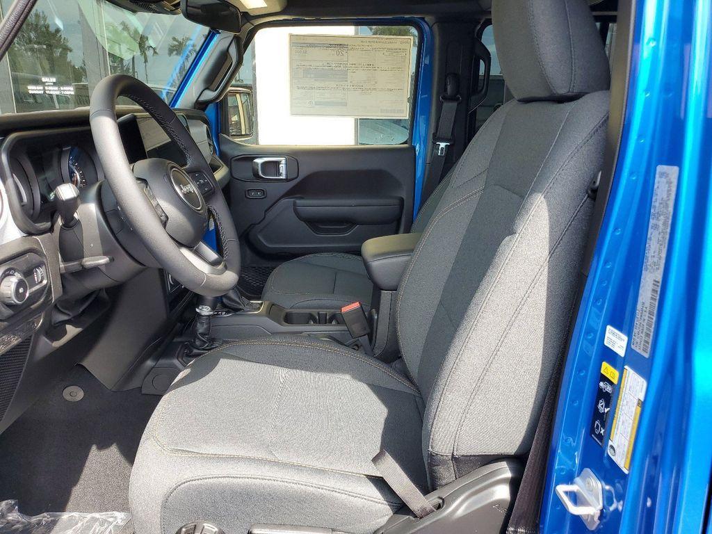 new 2025 Jeep Wrangler car, priced at $40,842