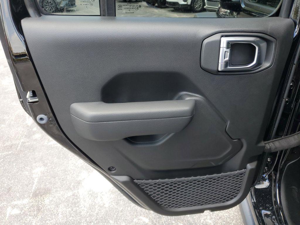 new 2025 Jeep Wrangler car, priced at $48,743