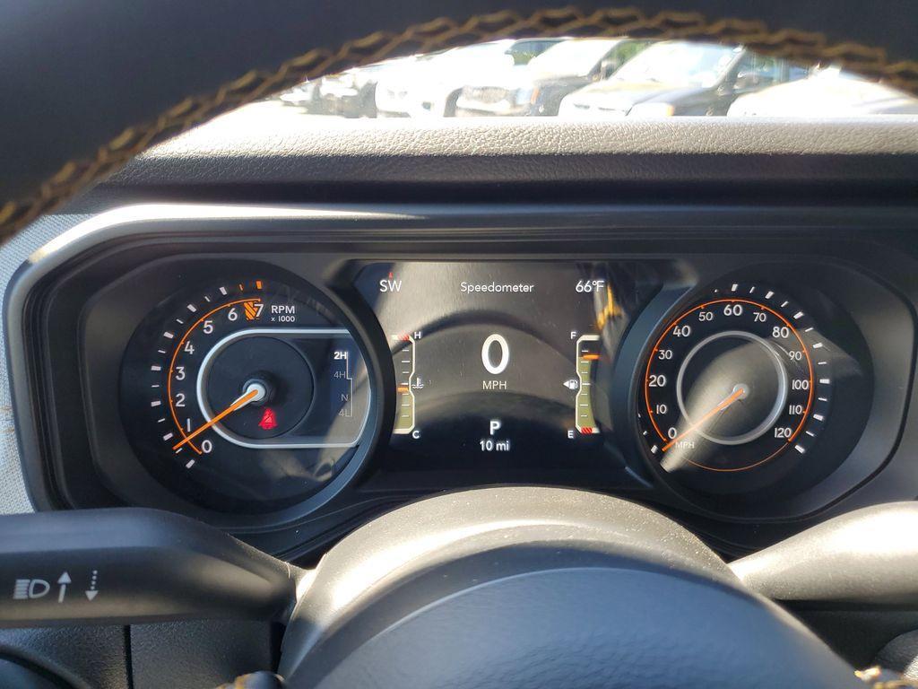 new 2025 Jeep Gladiator car, priced at $38,173