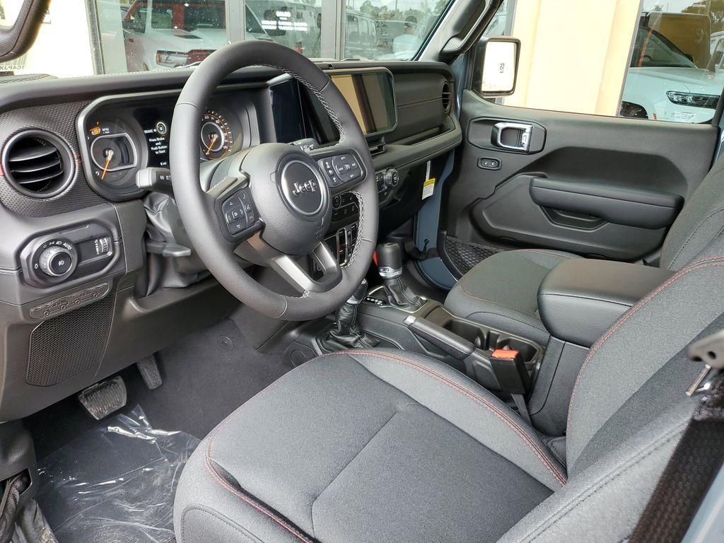new 2025 Jeep Wrangler car, priced at $48,743
