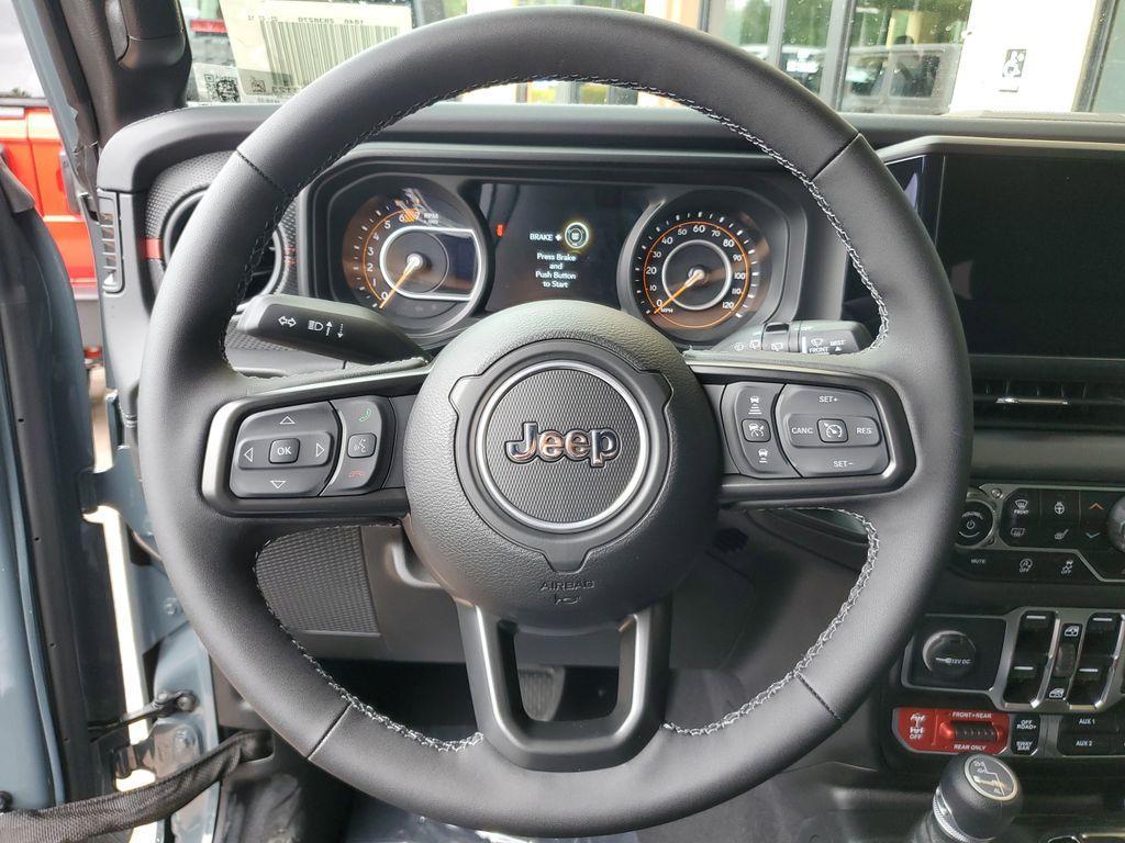 new 2025 Jeep Wrangler car, priced at $48,743