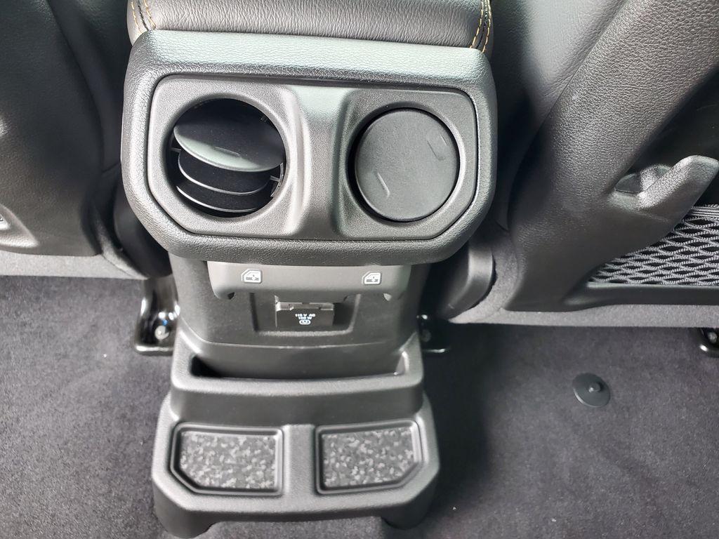 new 2025 Jeep Wrangler car, priced at $45,727