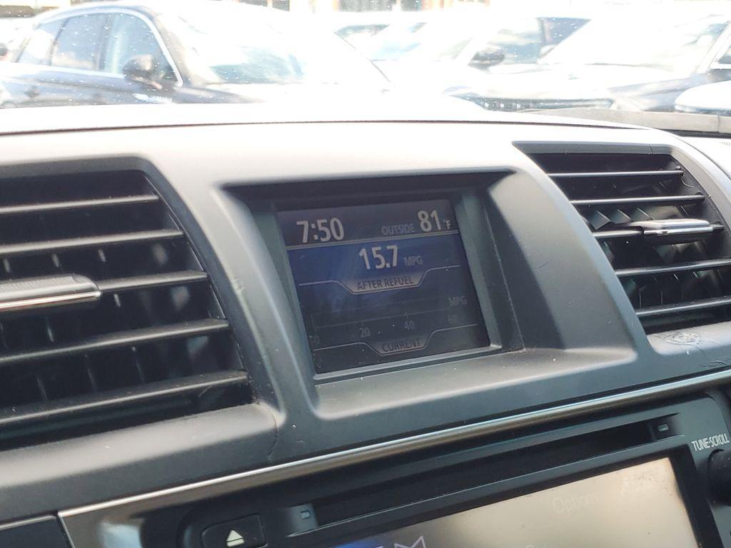 used 2013 Toyota Highlander car, priced at $12,490