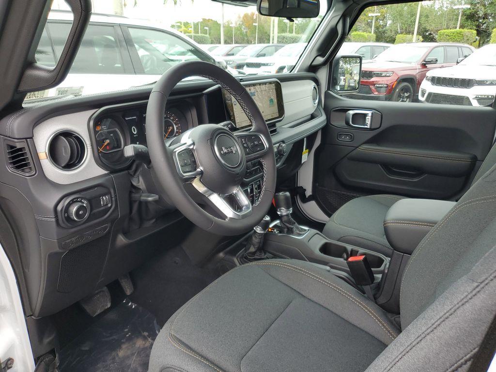 new 2025 Jeep Wrangler car, priced at $44,030