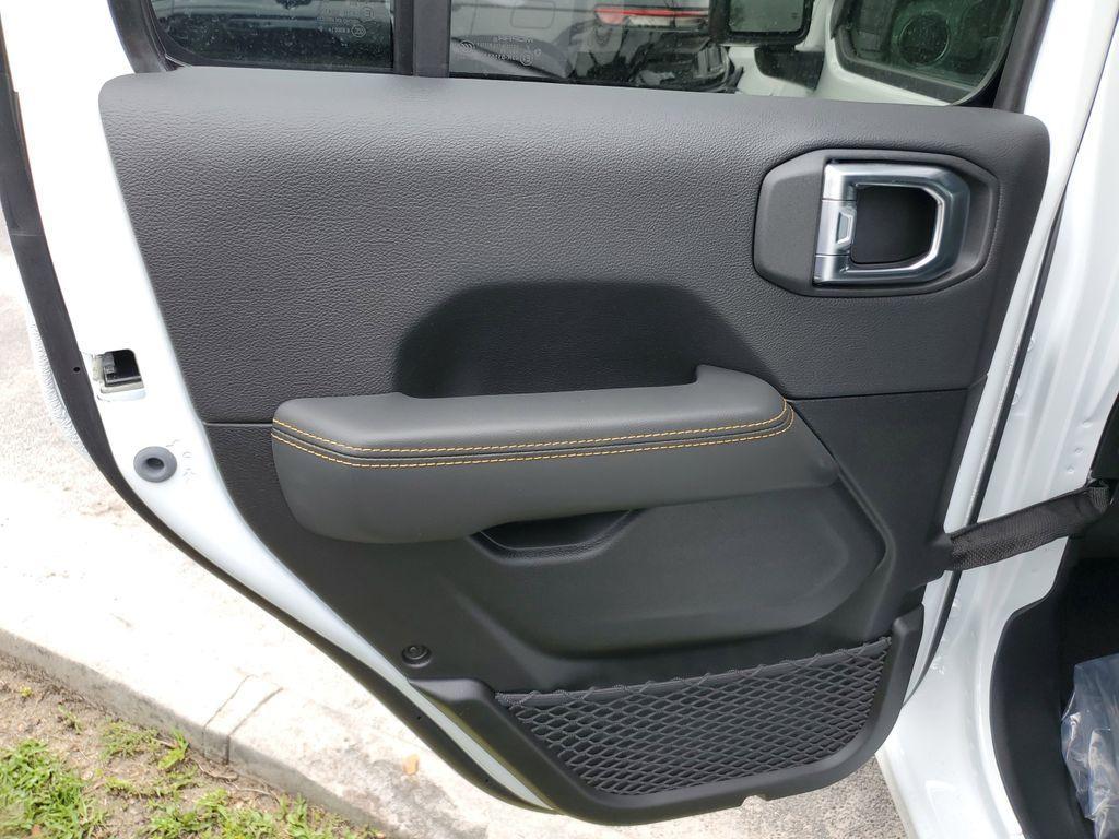 new 2025 Jeep Wrangler car, priced at $44,030