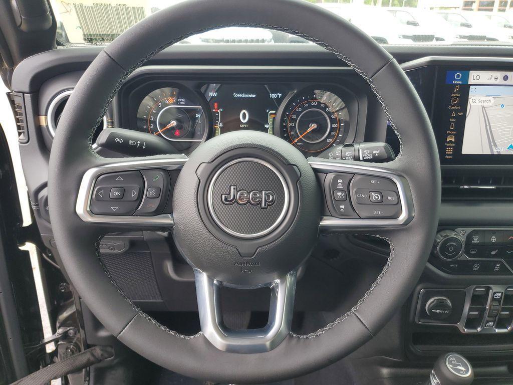 new 2025 Jeep Wrangler car, priced at $44,045