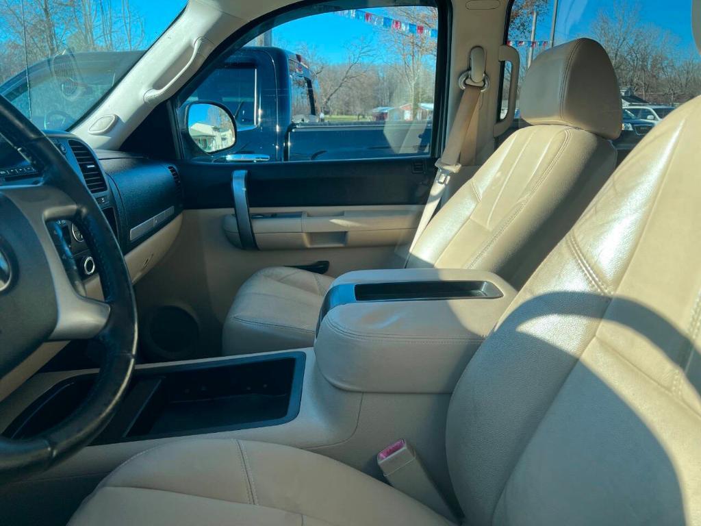 used 2007 Chevrolet Silverado 1500 car, priced at $10,900