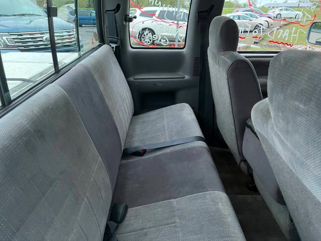 used 1996 Dodge Ram 2500 car, priced at $7,900