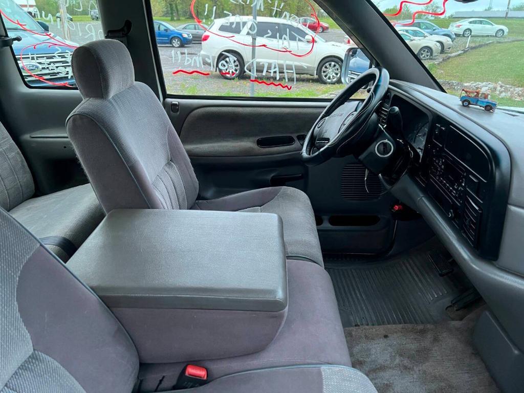 used 1996 Dodge Ram 2500 car, priced at $7,900
