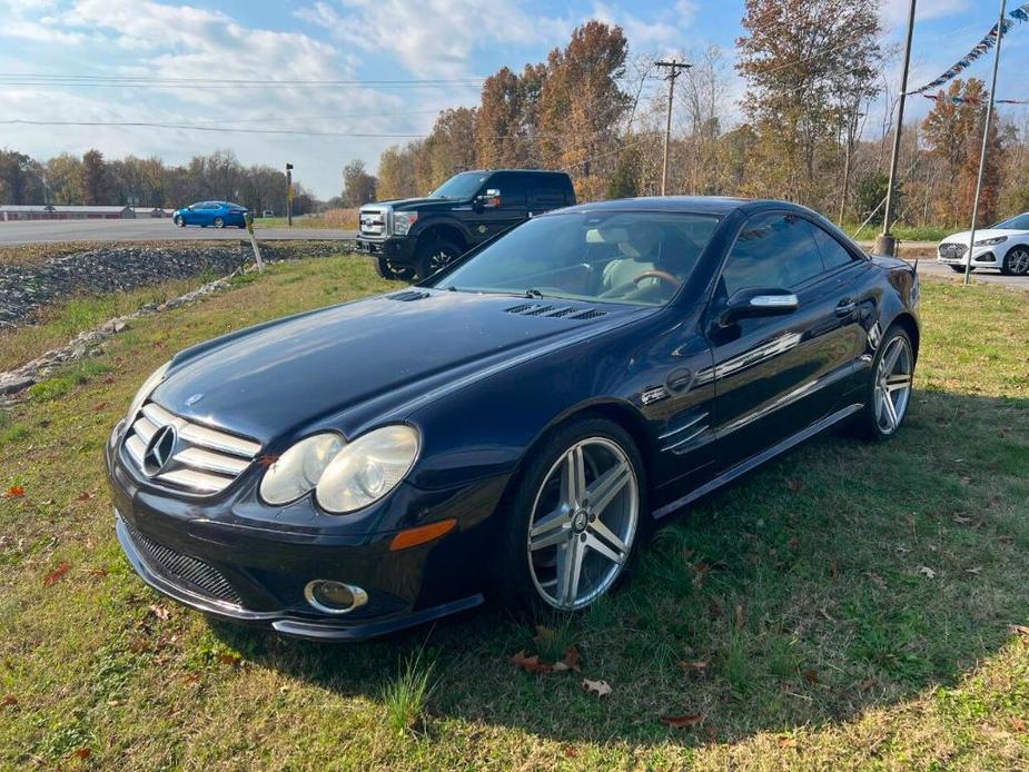 used 2007 Mercedes-Benz SL-Class car, priced at $10,600