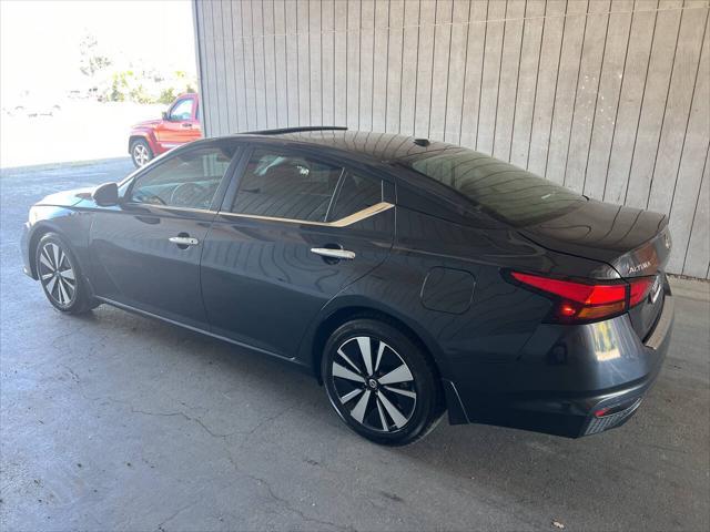 used 2022 Nissan Altima car, priced at $15,999
