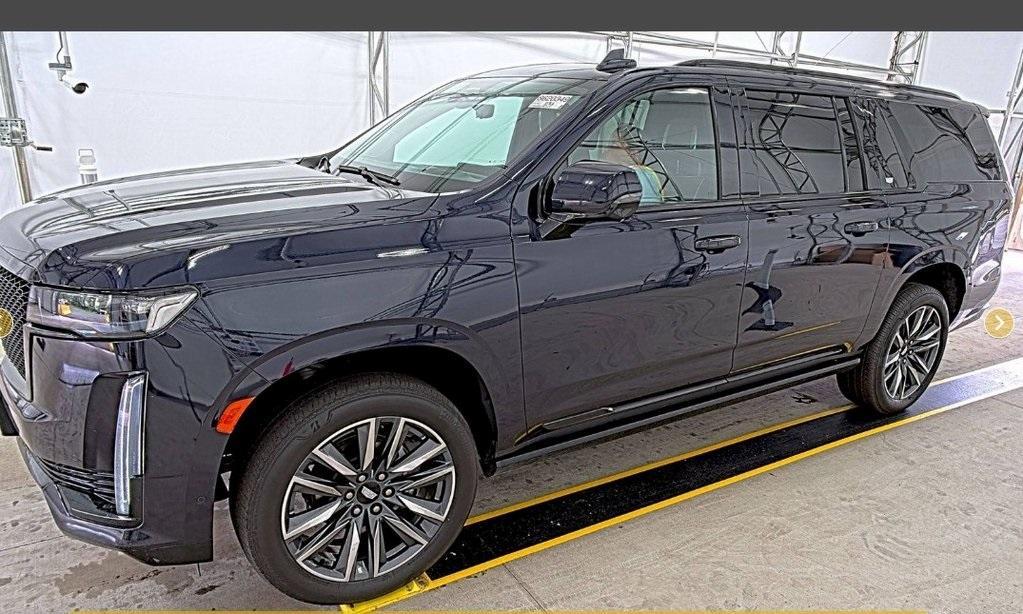 used 2022 Cadillac Escalade ESV car, priced at $72,462